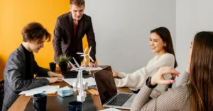 Navigating Career Transitions: Strategies for Seamless Career Shifts in a Dynamic Job Market